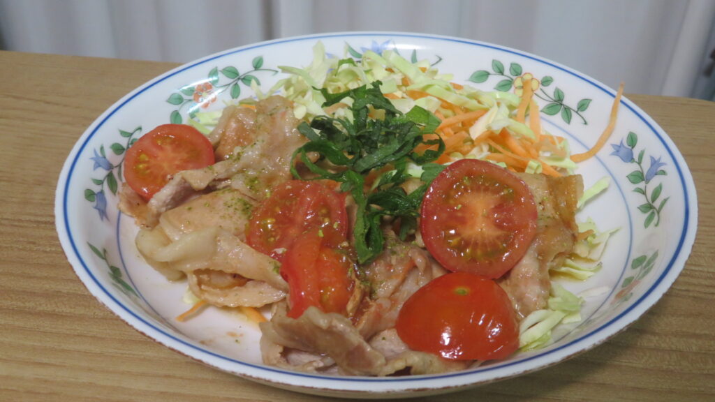 豚ロースのトマト、照り焼きの完成料理