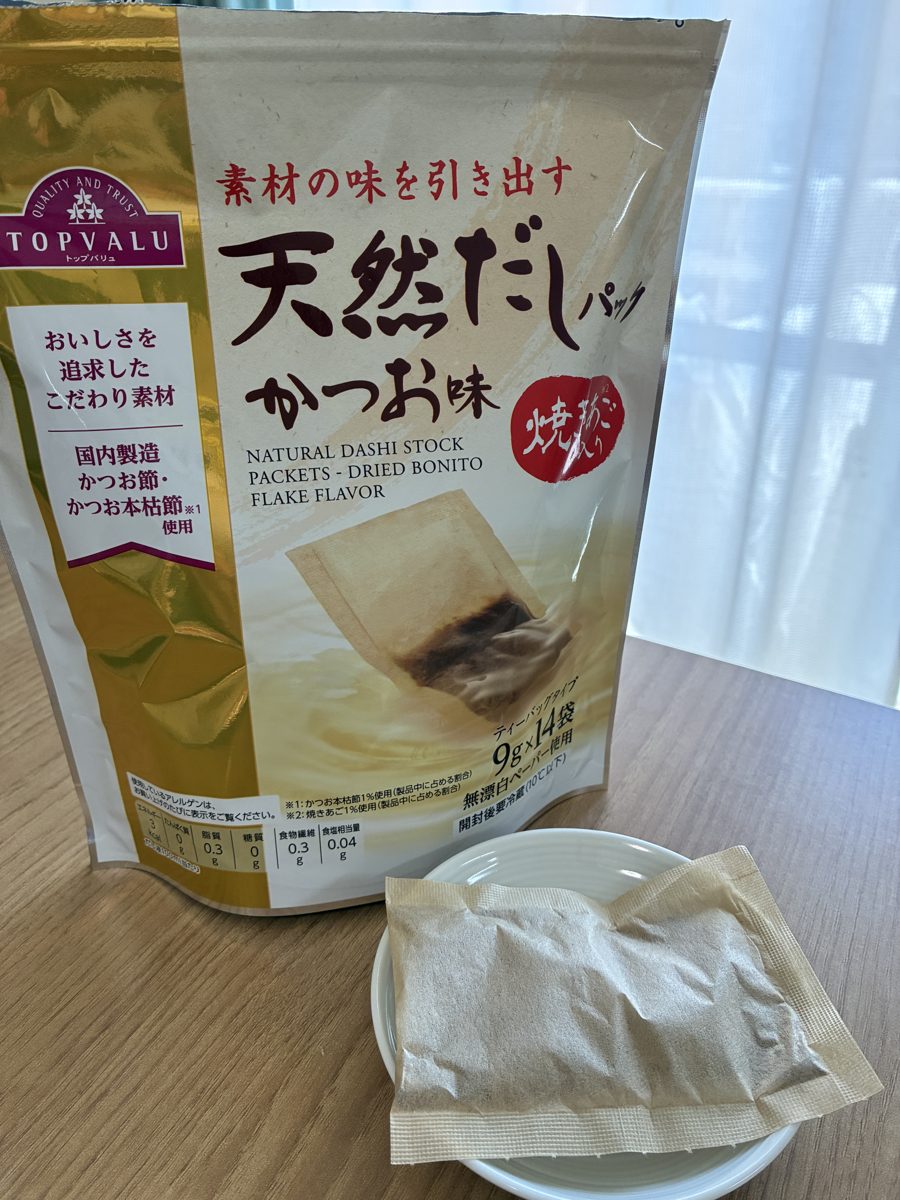トップバリュ 天然だしパックかつお味の袋とだしパック